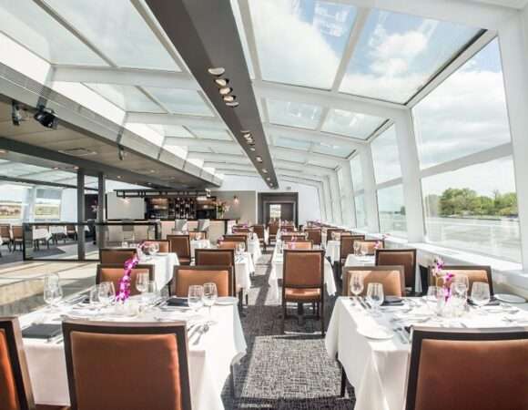 ⛵ Catamaran Brunch Tour in Bonaire: Luxury Sailing, Snorkeling & Caribbean Flavors