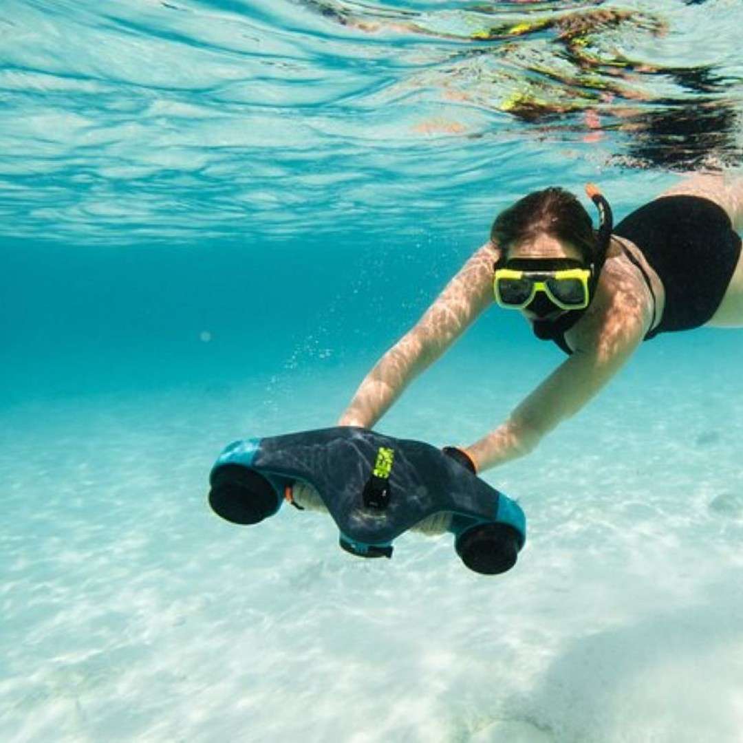 electric snorkeling tour in Bonaire
