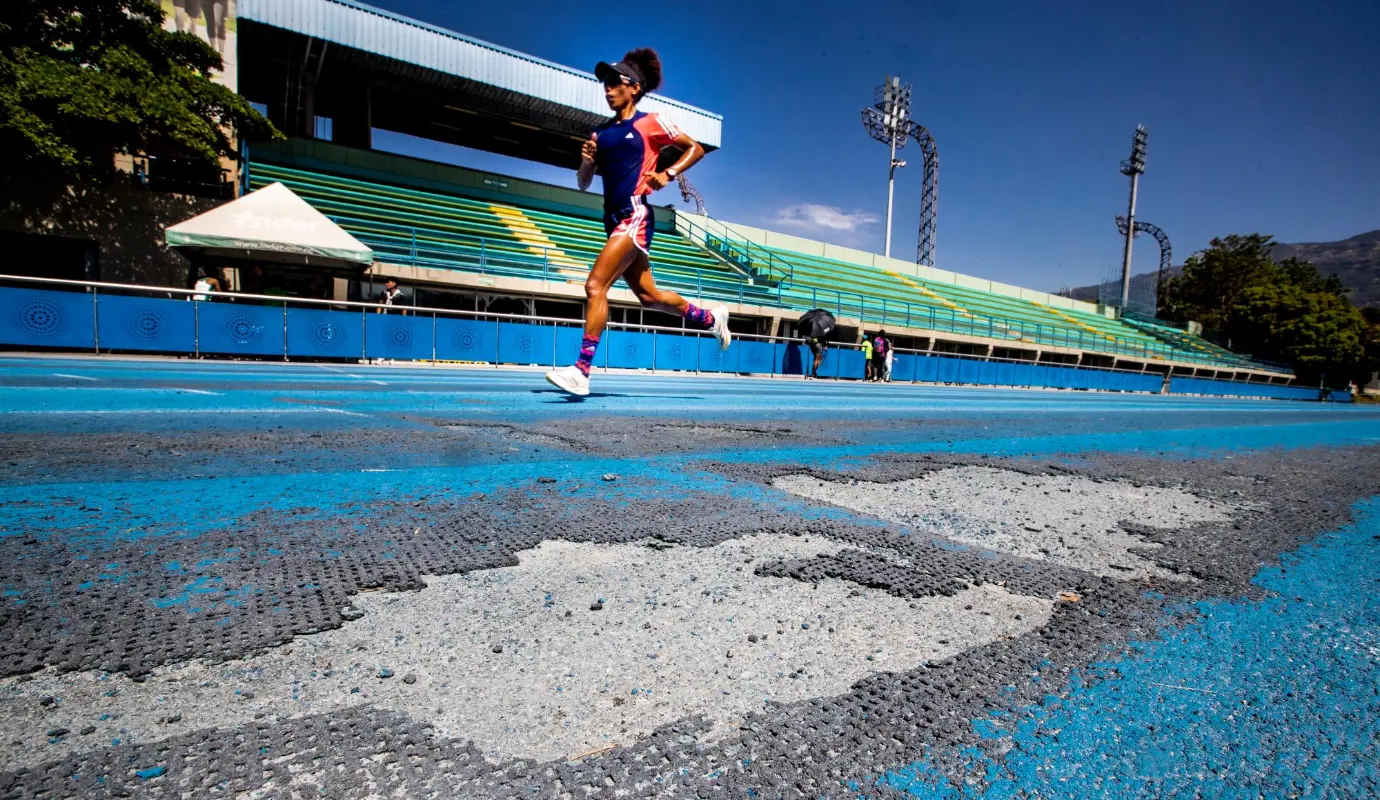 Are there any good sports venues in Bonaire?