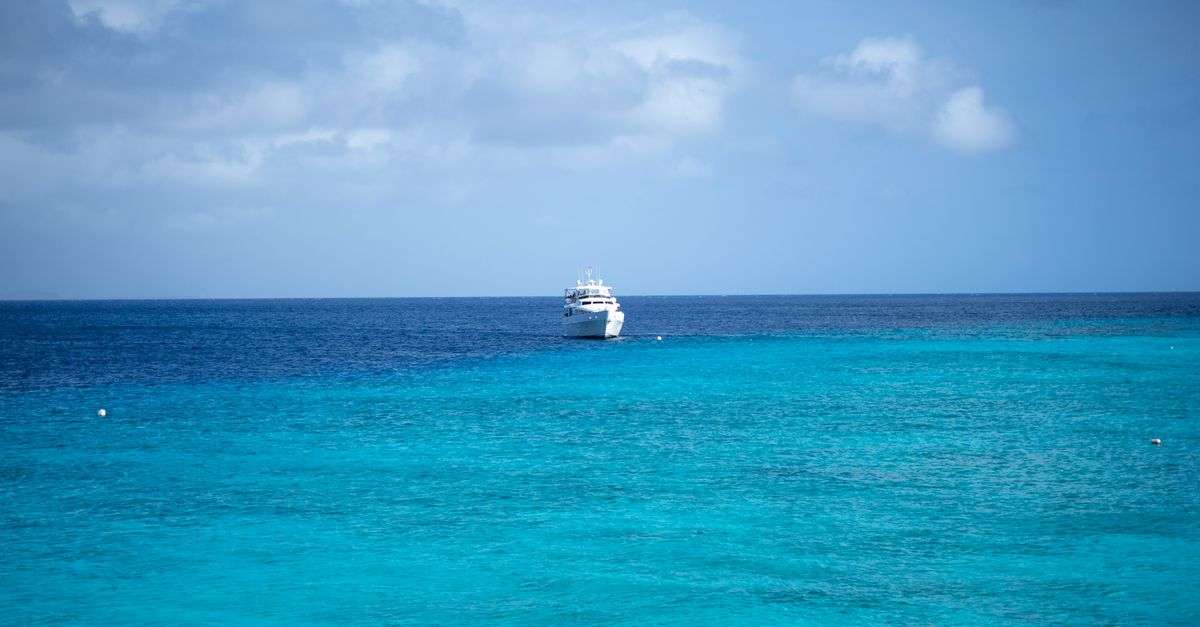 Bonaire private yacht charters