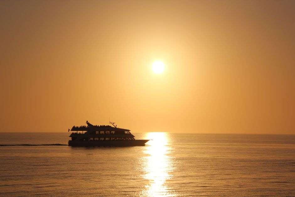 Bonaire sunset cruises
