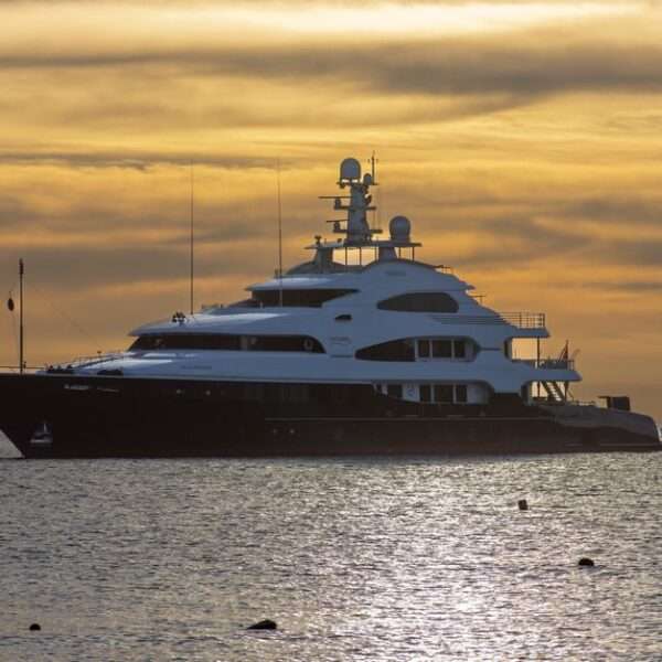 Bonaire luxury yacht charters