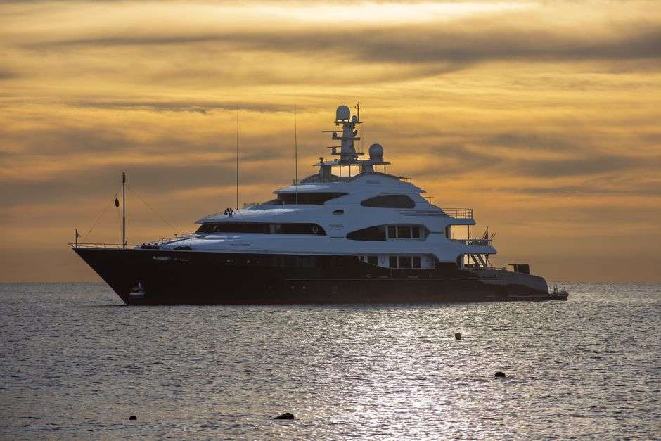 Bonaire luxury yacht charters